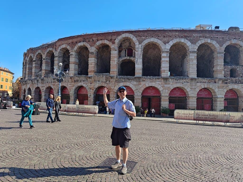北義【維洛納Verona】2026年冬季奧運閉幕地點Anfiteatro Arena|茱麗葉的故居Casa di Giulietta 、Corte Farina義式Pizza—【米蘭Milan】米蘭大教堂Milan Cathedral、艾曼紐迴廊Galleria Vittorio Emanuele II、UNA Hotels Expo Fiera Milano 2 Anfiteatro Arena
