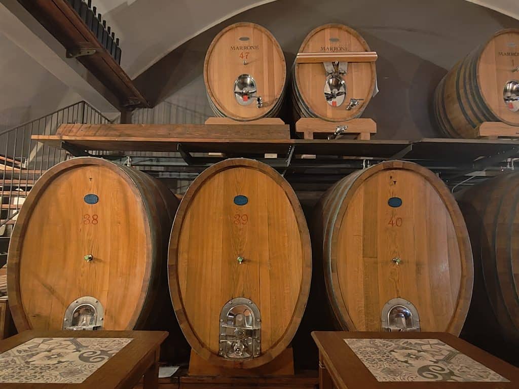 北義【皮埃蒙特】Piedmont•Pinerolo|葡萄酒莊Marronl La Morra Cantina con Cueina品酒之旅•著名酒款 —【杜林】Torino|聖卡洛廣場Piazza San Carlo•安托內利尖塔Mole Antonelliana 6 皮埃蒙特地區酒莊