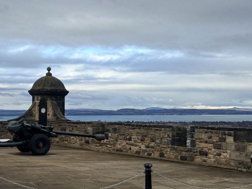 Edinburgh Castle Ancient Stronghold