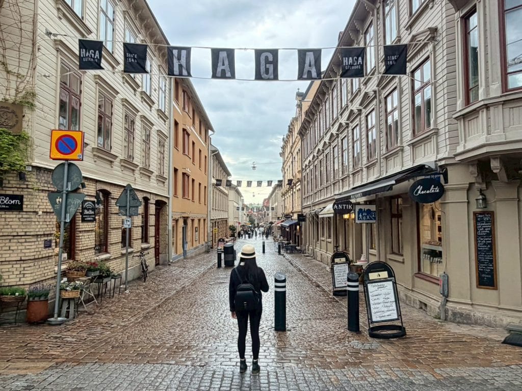 瑞典【哥特堡】Göteborg|丹麥腓特烈港—瑞典哥特堡港渡輪|哥特堡行程規劃:Skansen Kronan城堡、哥特堡大教堂Gustavi domkyrka、哥塔運河與遊船Göta kanal、古斯塔夫廣場Gustaf Adolf square|Café Husaren Home Of Hagabullen超大肉桂捲|Radisson Blu Scandinavia 11 LINE ALBUM 20260518丹麥菲特列港口 瑞典哥特堡 260607 41