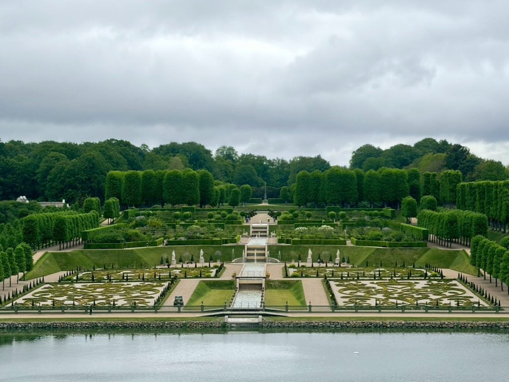 丹麥【北西蘭島】North Zealand|赫爾辛格Helsingør、克倫堡Kornborg|腓特列堡Frederiksborg Castle、腓特列斯宮殿Fredensborg Slot|丹麥皇室三大城堡巡禮|哥本哈根卡Copenhagen Card使用範圍 23 LINE ALBUM 20260521丹麥菲特列堡—羅斯基勒 260610 65
