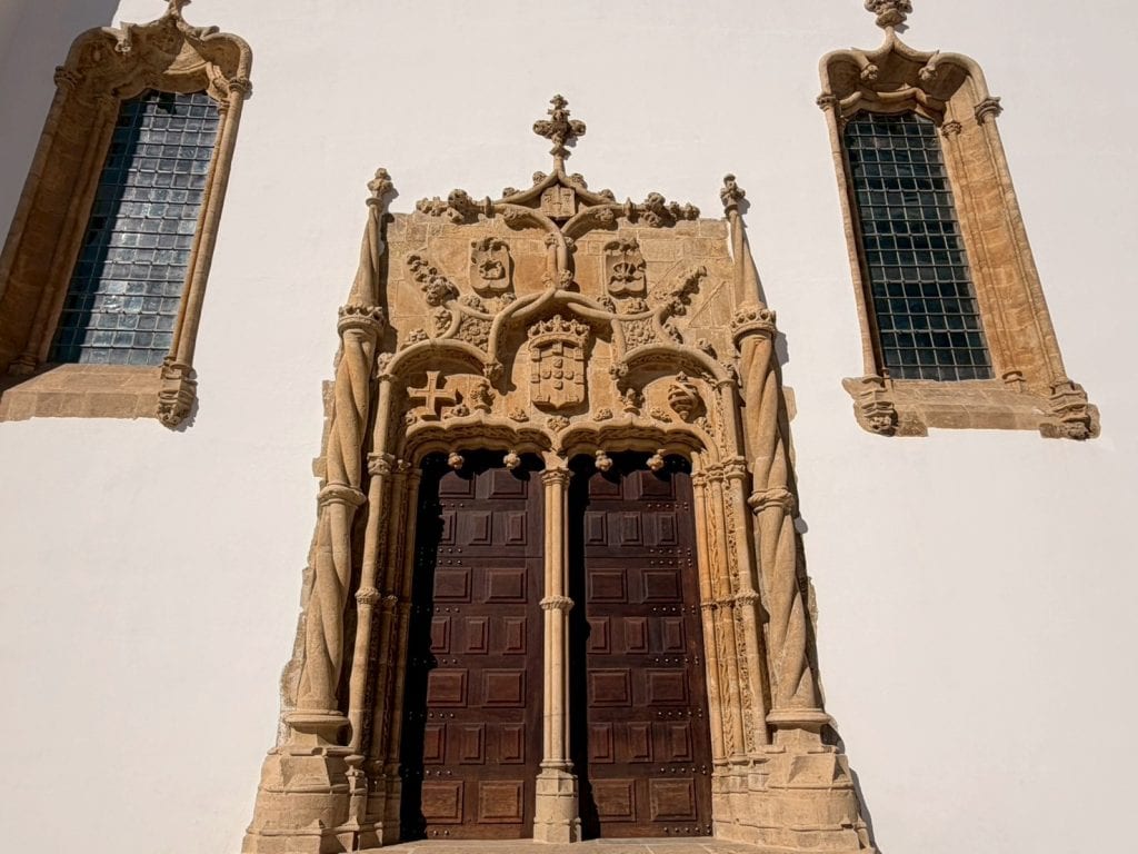 葡萄牙【科英布拉Coimbra】Universidade de Coimbra →【阿維羅Aveiro】Moliceiro、Ovos Moles|維塞屋飯店Hotel Grao Vasco 9 Manueline Twisted Columns