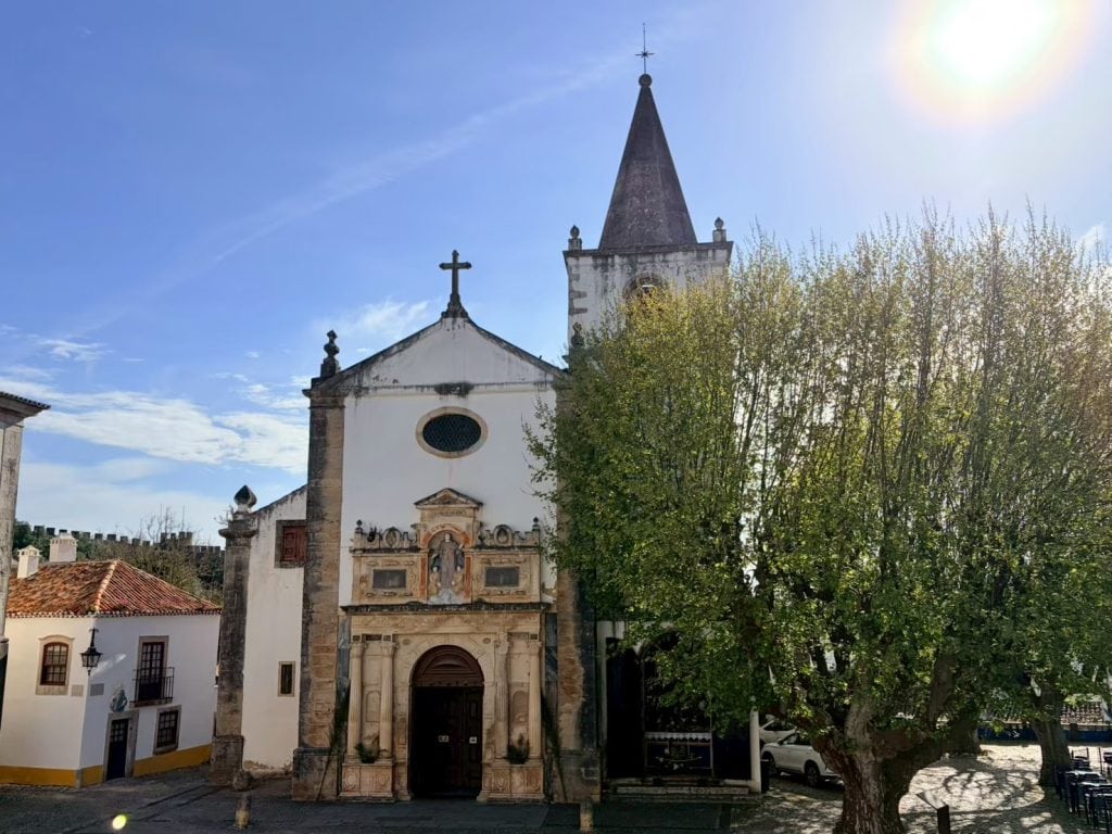 葡萄牙【歐比多斯Obidos】皇后之城Vila das Rainhas|Óbidos Medieval Walls、Ginjinha de Óbidos →【托馬爾Tomar】Knights Templar、Convento de Cristo、Janela do Capítulo →【法蒂瑪Fatima】Santuário de Fátima|餐廳O Plcadeiro|Essence Inn Marianos Hotel 4 Matriz de Obidos