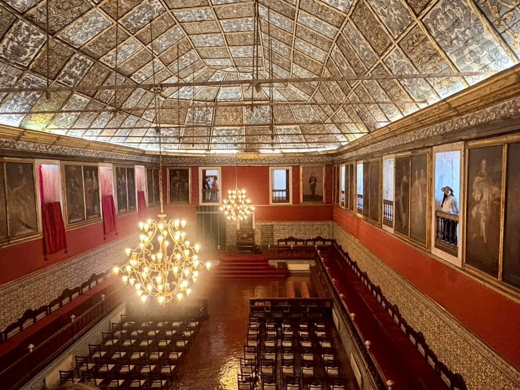 葡萄牙【科英布拉Coimbra】Universidade de Coimbra →【阿維羅Aveiro】Moliceiro、Ovos Moles|維塞屋飯店Hotel Grao Vasco 4 Sala dos Atos Grandes