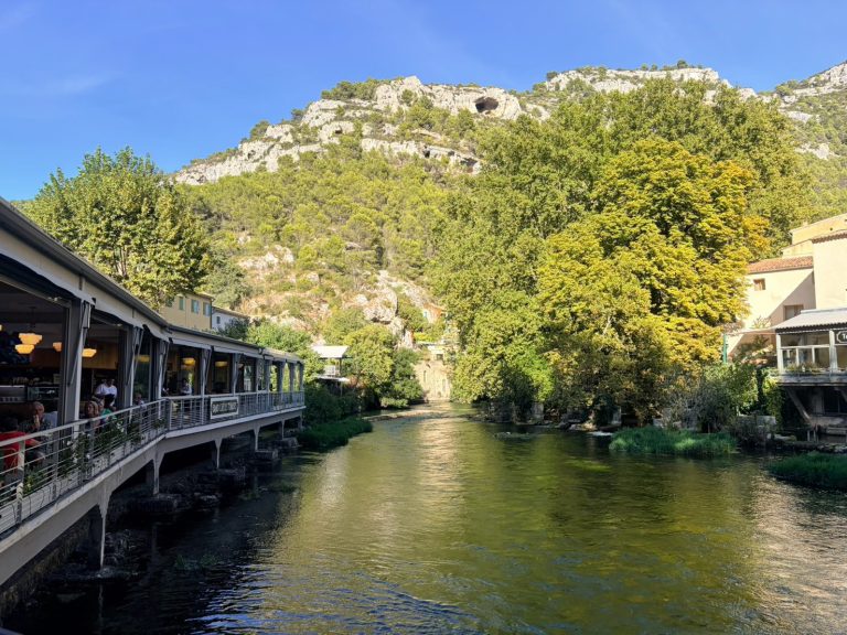 南法天然岩溶泉【碧泉村Fontaine de Vaucluse】索格河、沃克呂茲城堡 9 Fontaine de Vaucluse entry