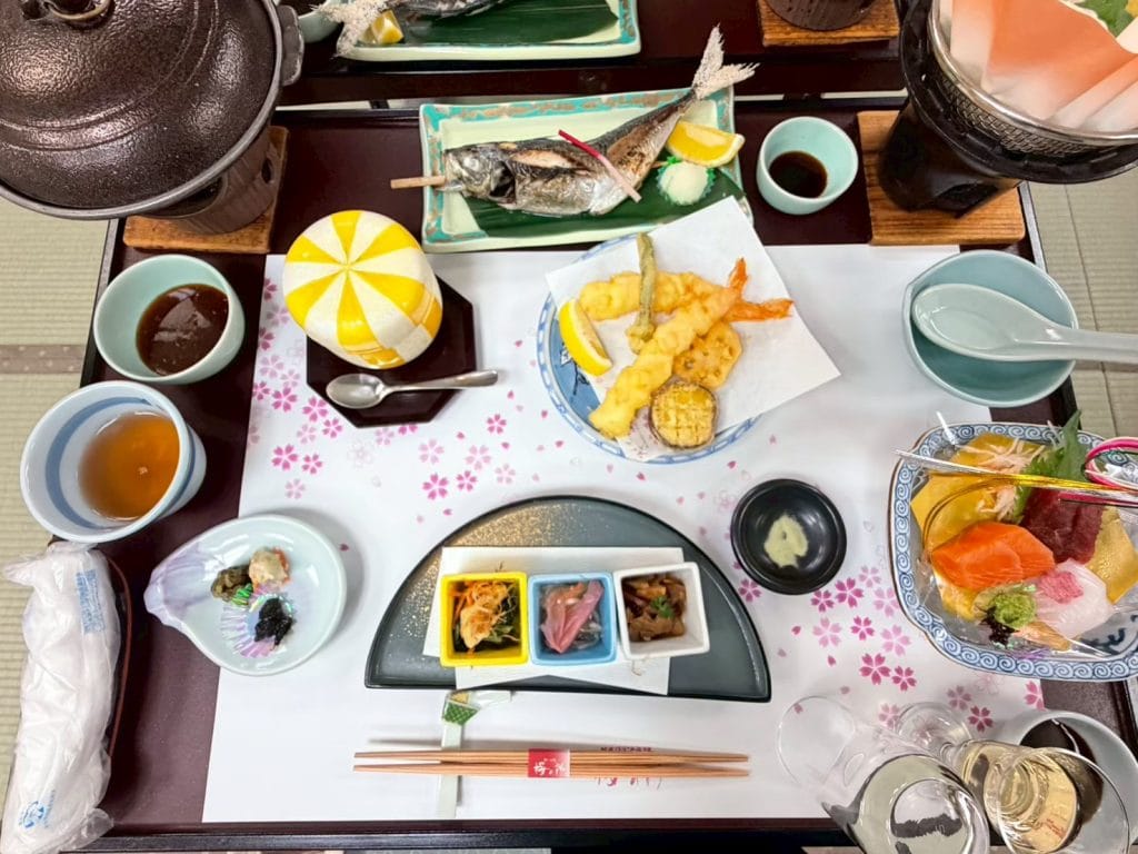Kotohira Grand Hotel Sakuranoshou dinner